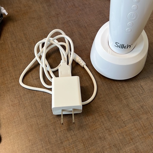 Silk’n Revit Prestige Microdermabrasion - Picture 9 of 16